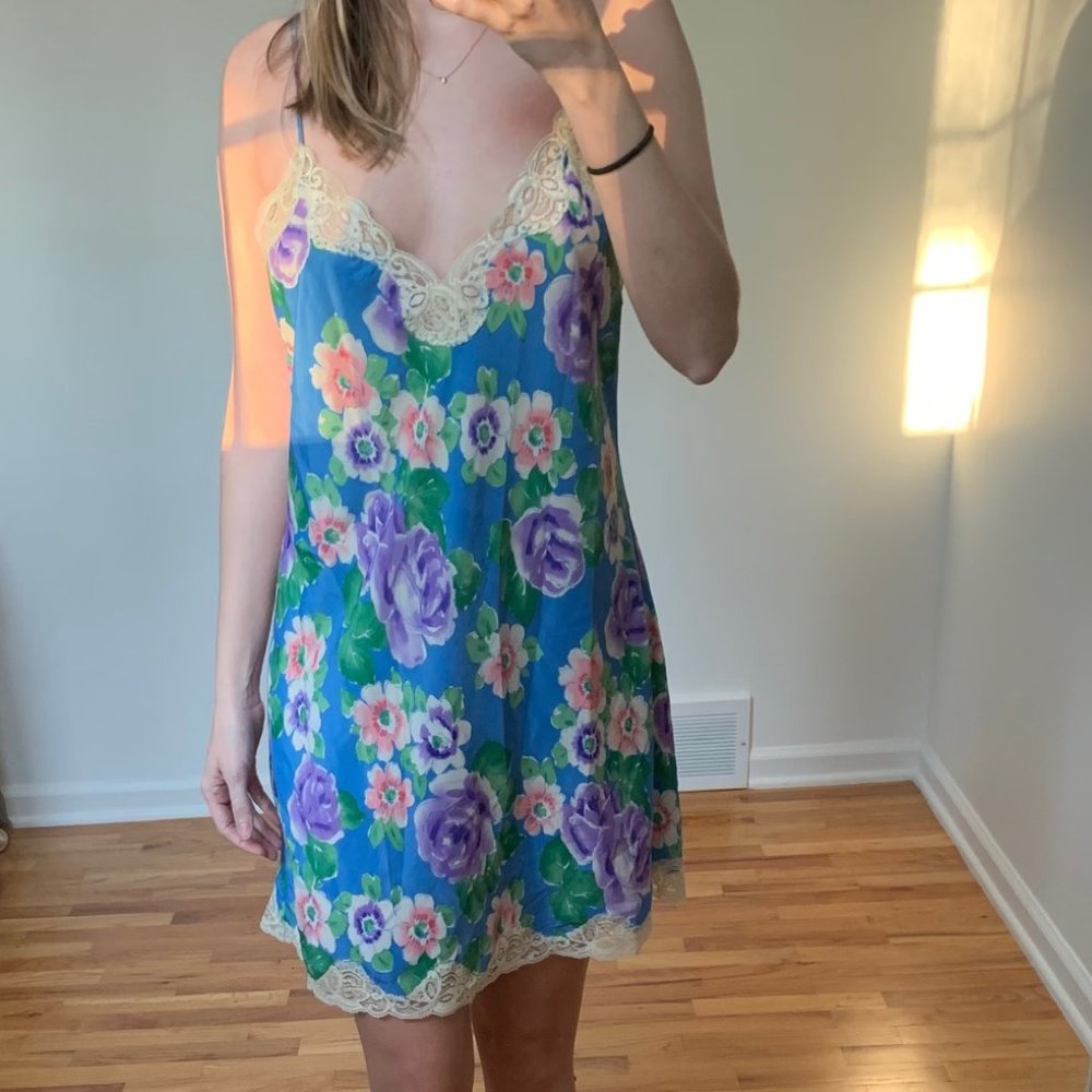 80’s 90’s Vintage Victoria’s Secret Gold Label DeepV lace floral slip dress